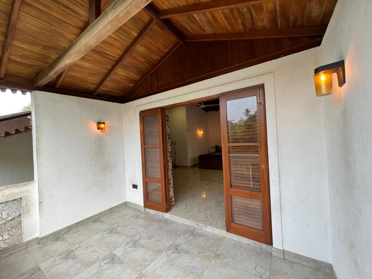 Villa Dinoos- Weligama Exterior foto