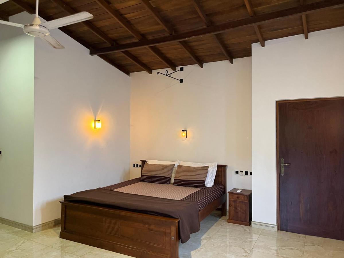 Villa Dinoos- Weligama Exterior foto